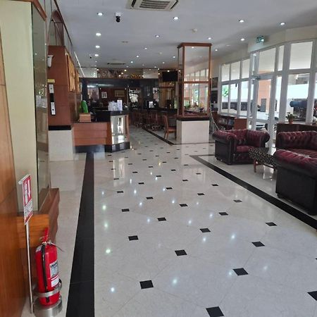 Whitehouse Condotel Pattaya Esterno foto