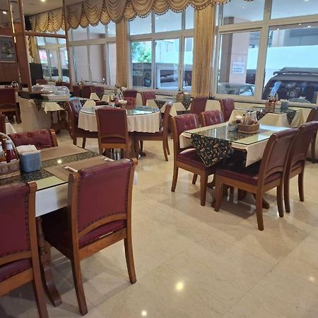 Whitehouse Condotel Pattaya Esterno foto