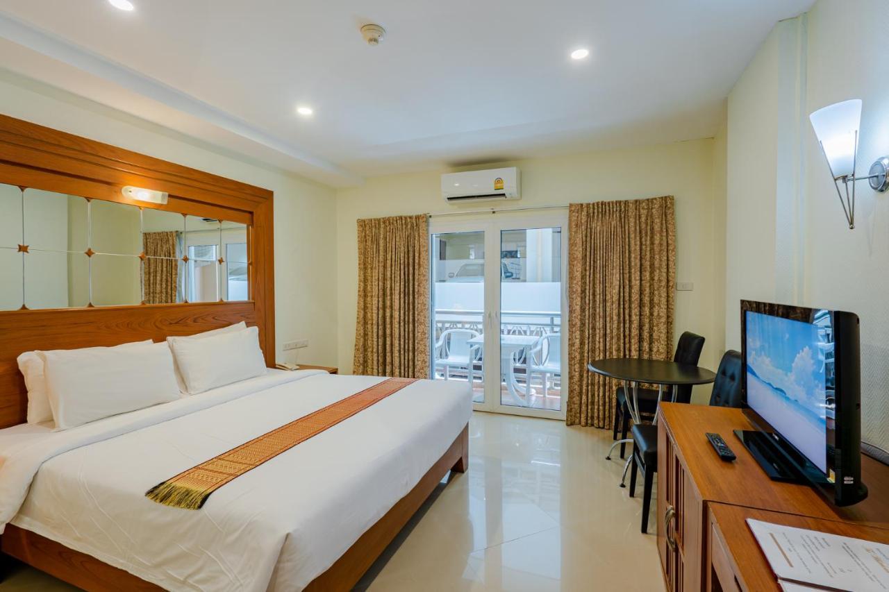 Whitehouse Condotel Pattaya Esterno foto